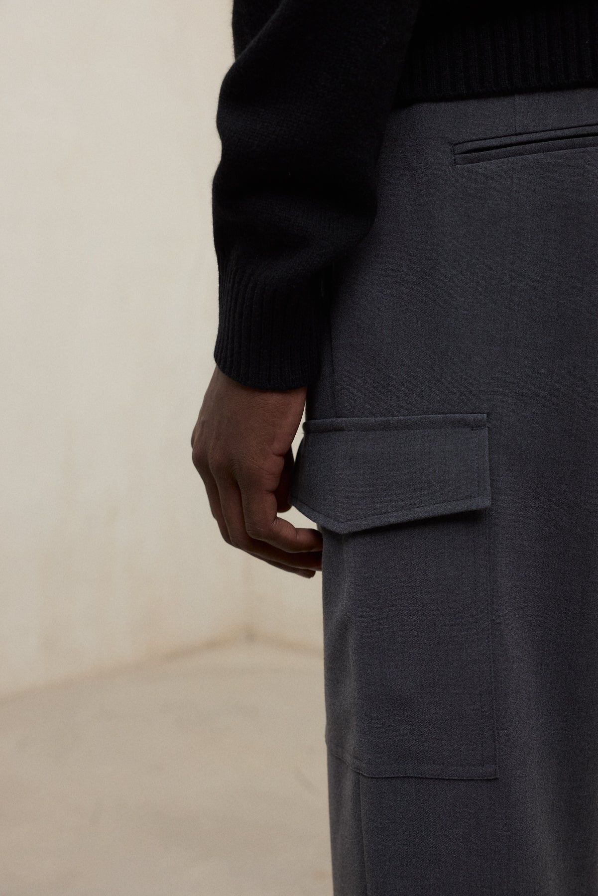 DARK GREY GENI TROUSERS