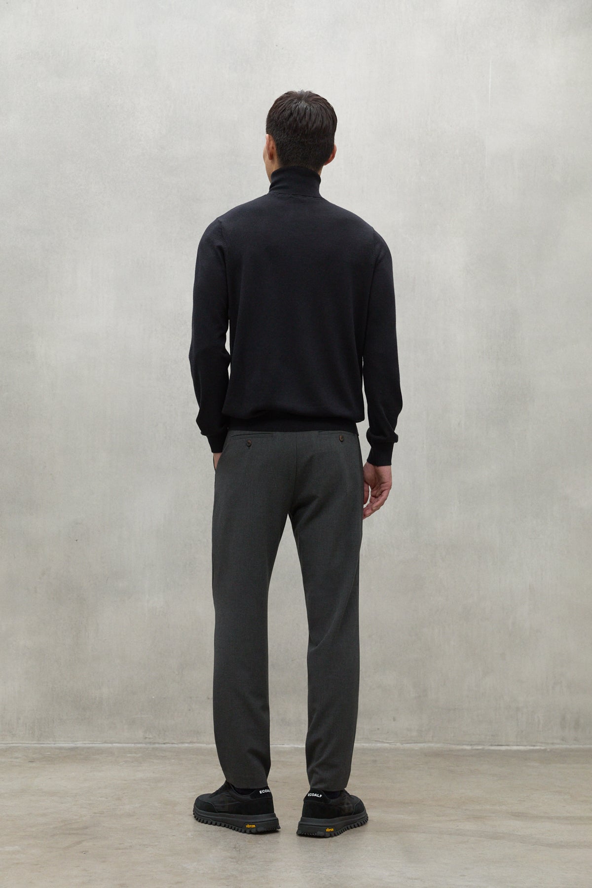 DARK GREY SEPIK TROUSERS