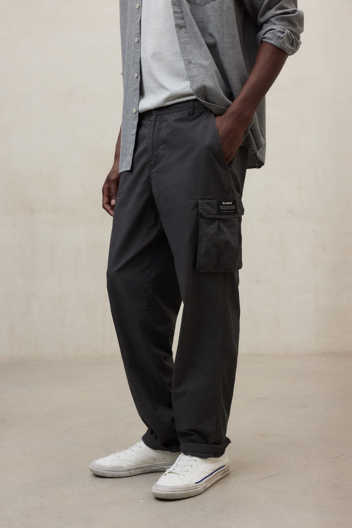 PANTALÓN TIRON GRIS OSCURO