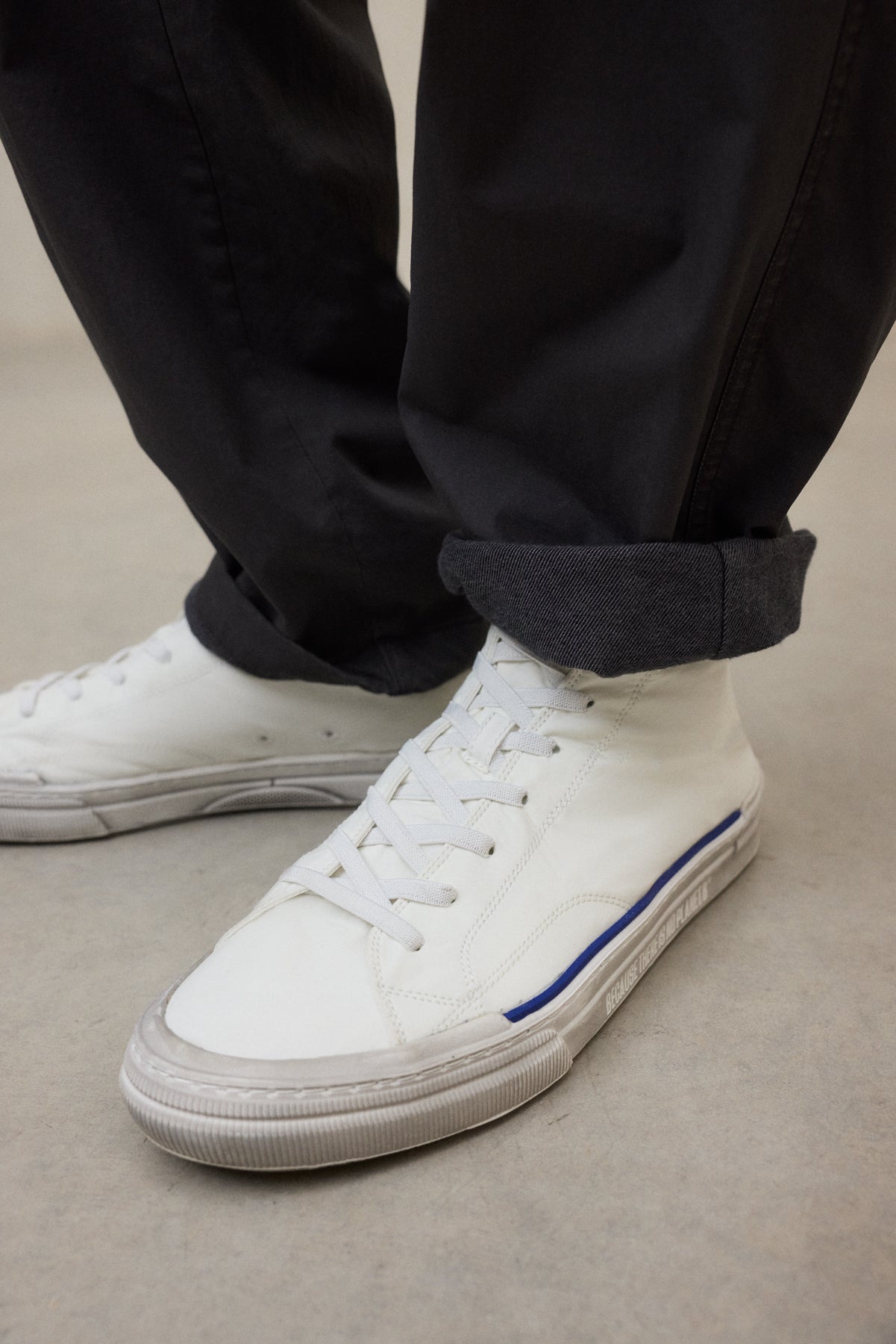 HOSE TIRON DUNKELGRAU