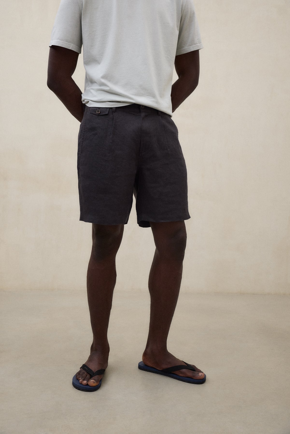 SHORTS TIKA DUNKELGRAU