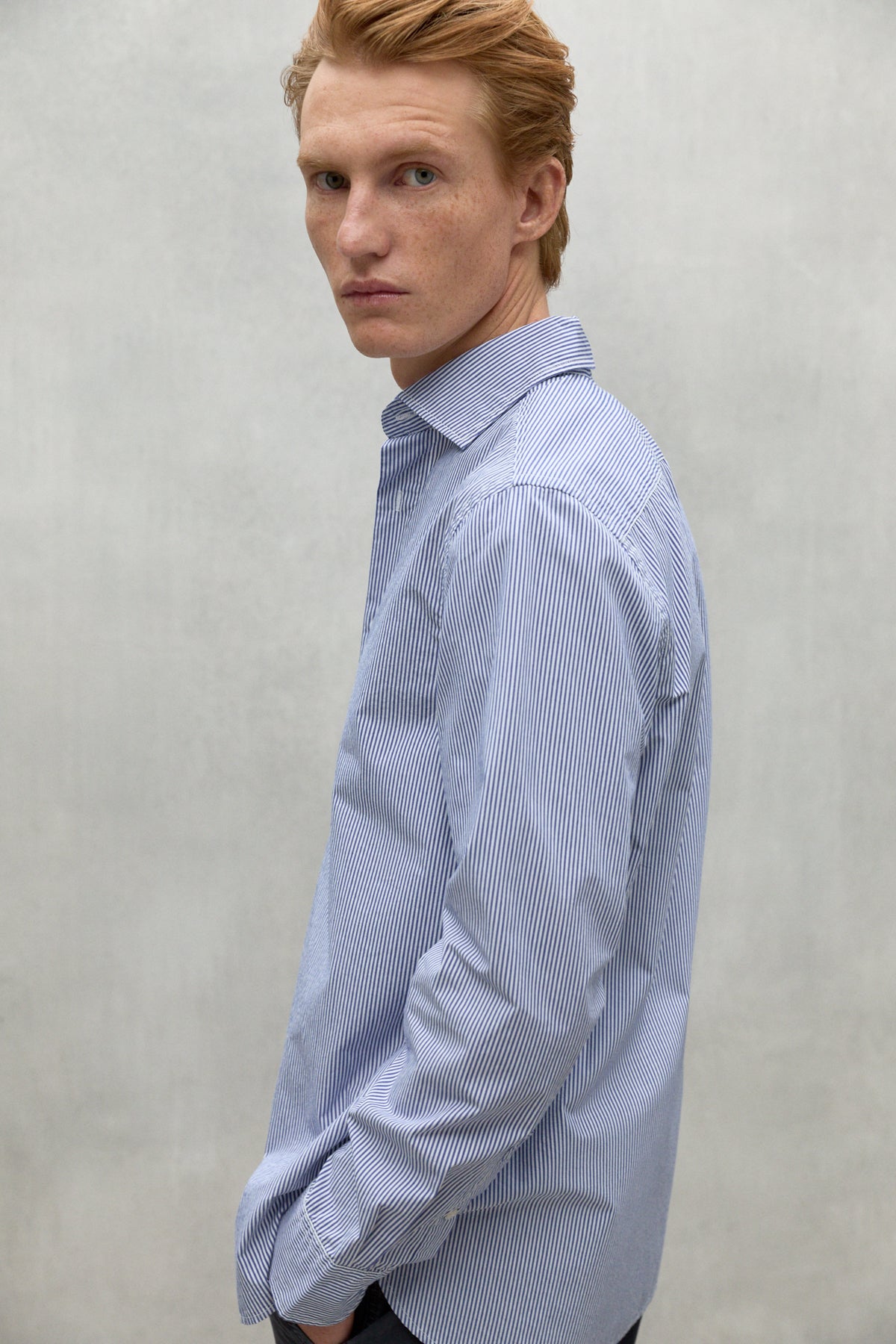 NAVY BLUE AND WHITE ALFREDO SHIRT