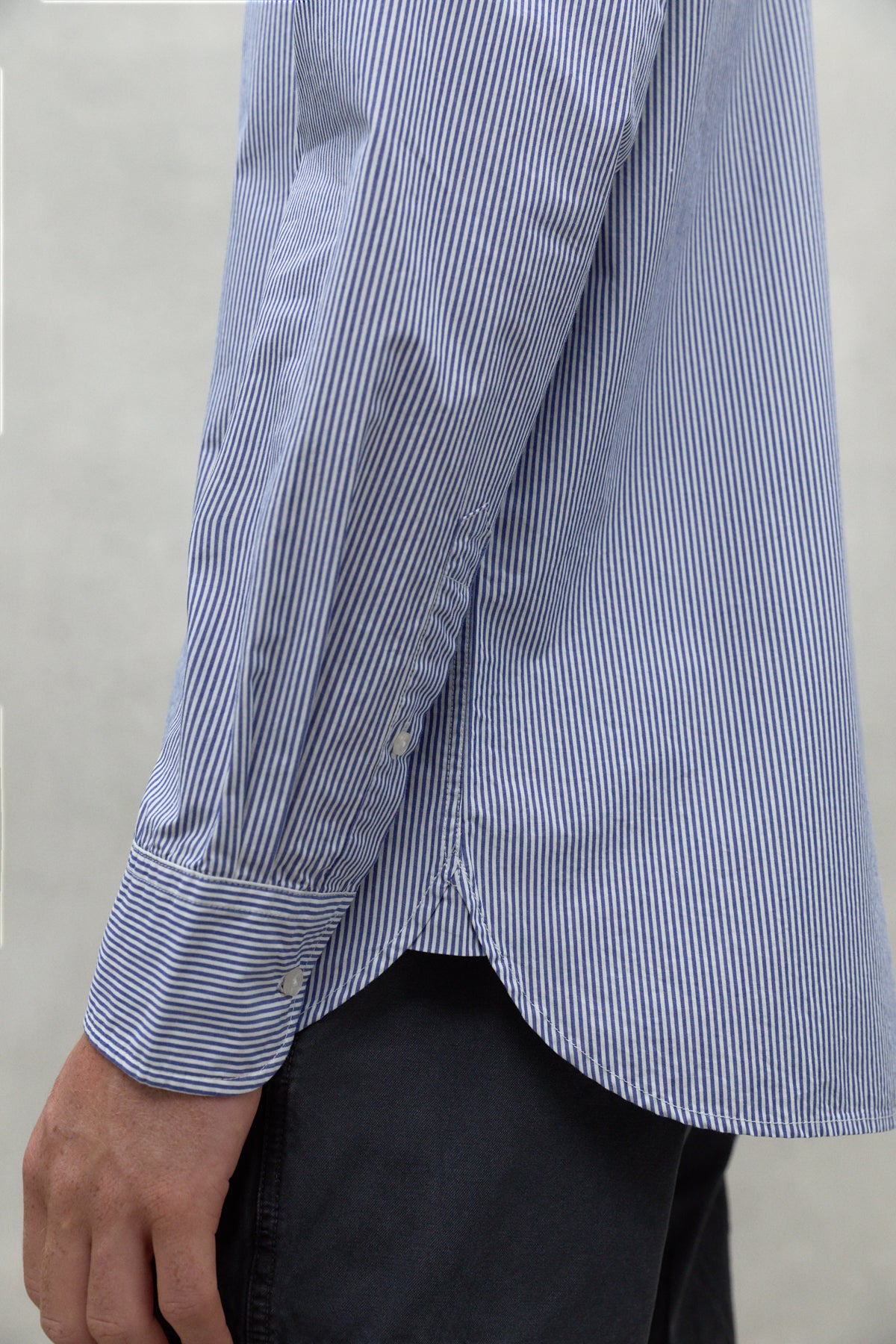 CAMISA ALFREDO AZUL MARINO Y BLANCO