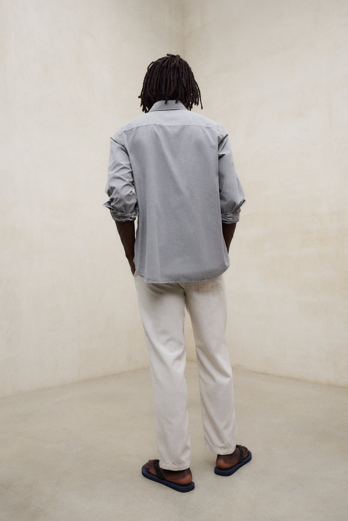 CAMISA ANTEJO DE POPELÍN GRIS OSCURO