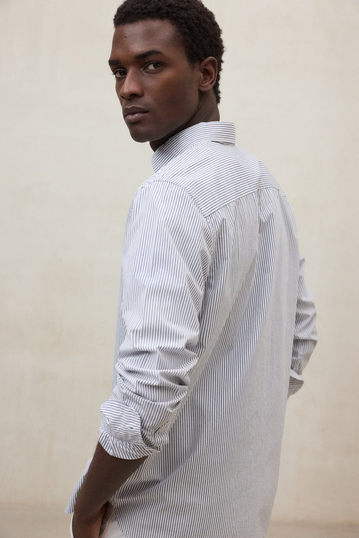 WHITE NAVY BLUE STRIPED ANTONIO SHIRT