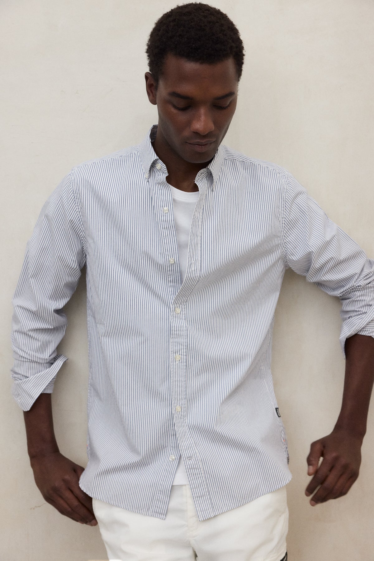 WHITE NAVY BLUE STRIPED ANTONIO SHIRT