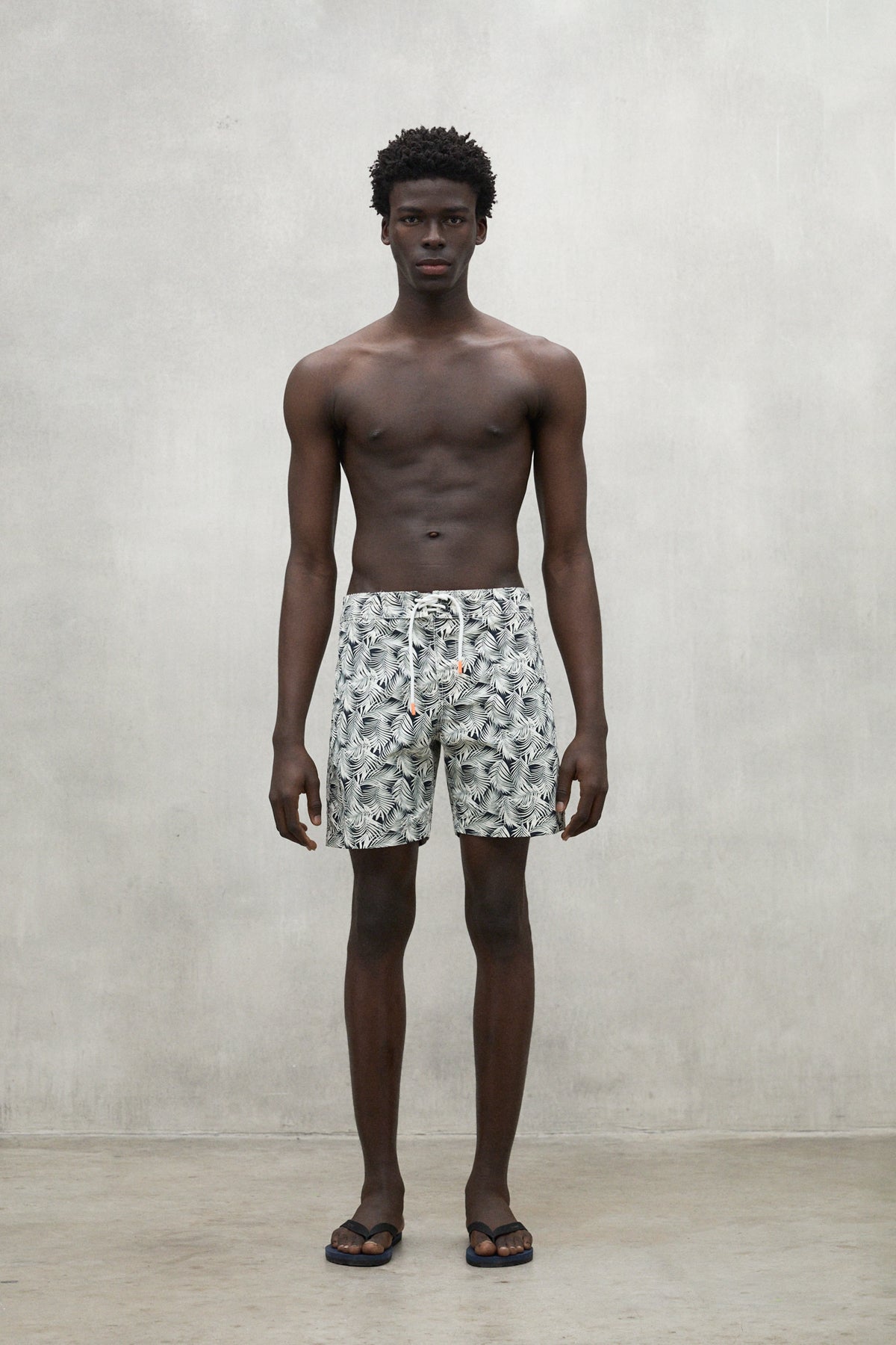 color-byronalf-swimsuit-man