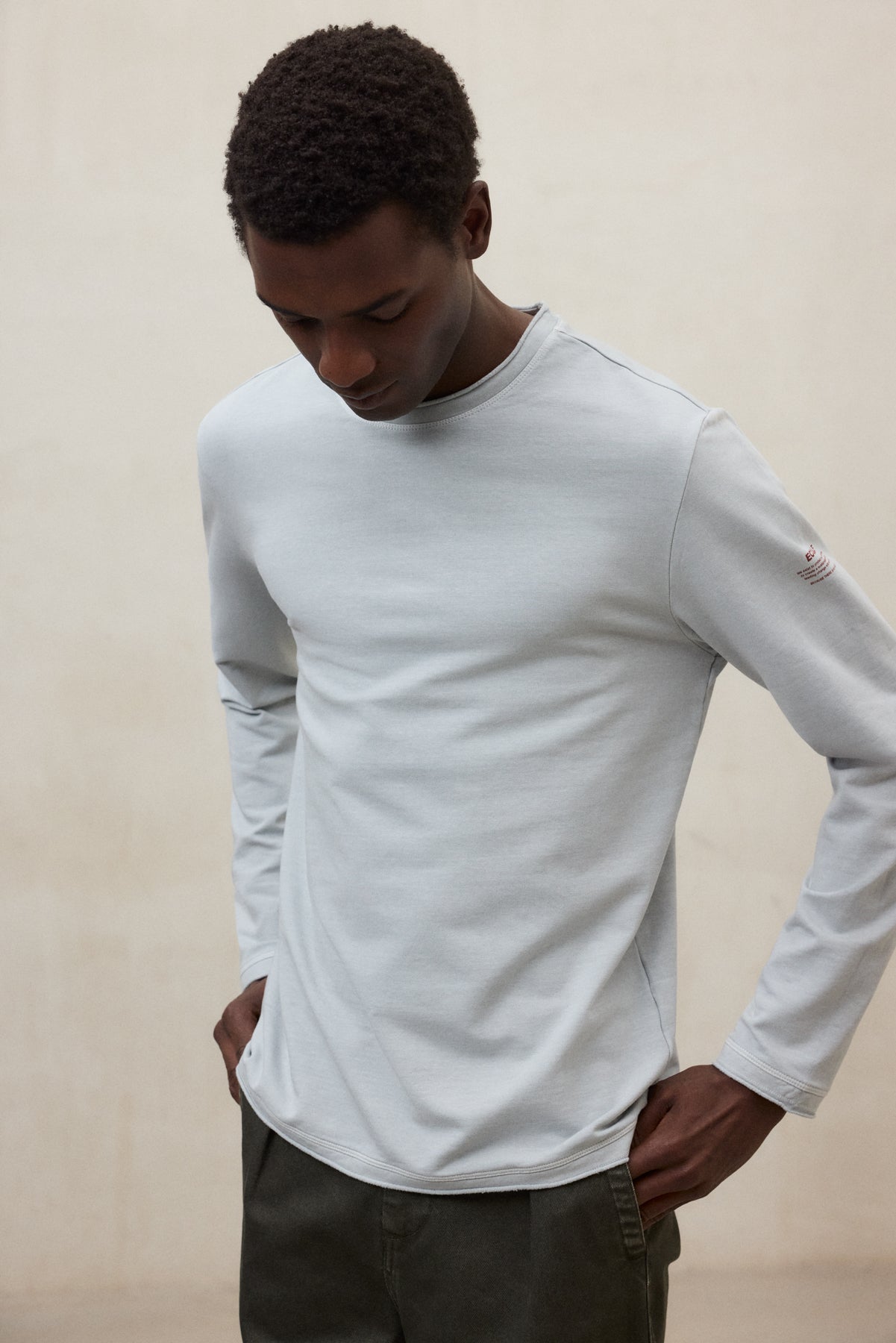 LIGHT GREY LONG-SLEEVED BETRO T-SHIRT