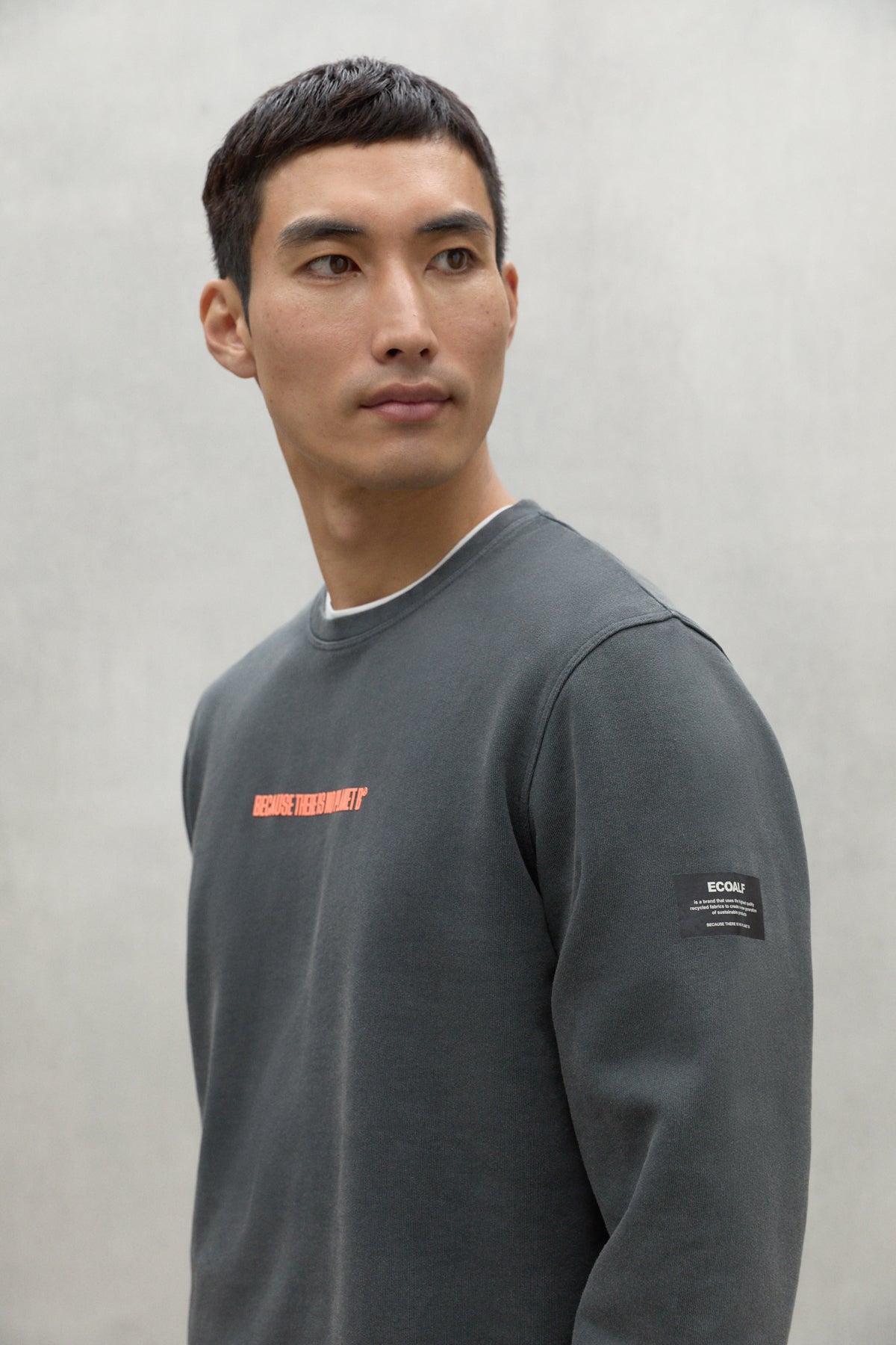 DARK GREY DISA SWEATSHIRT