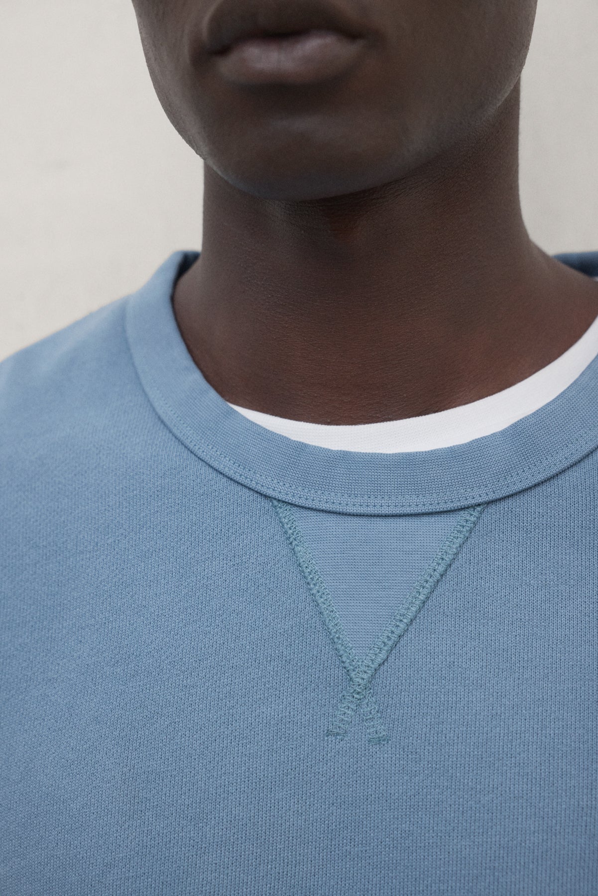 BLUE GOLA SWEATSHIRT