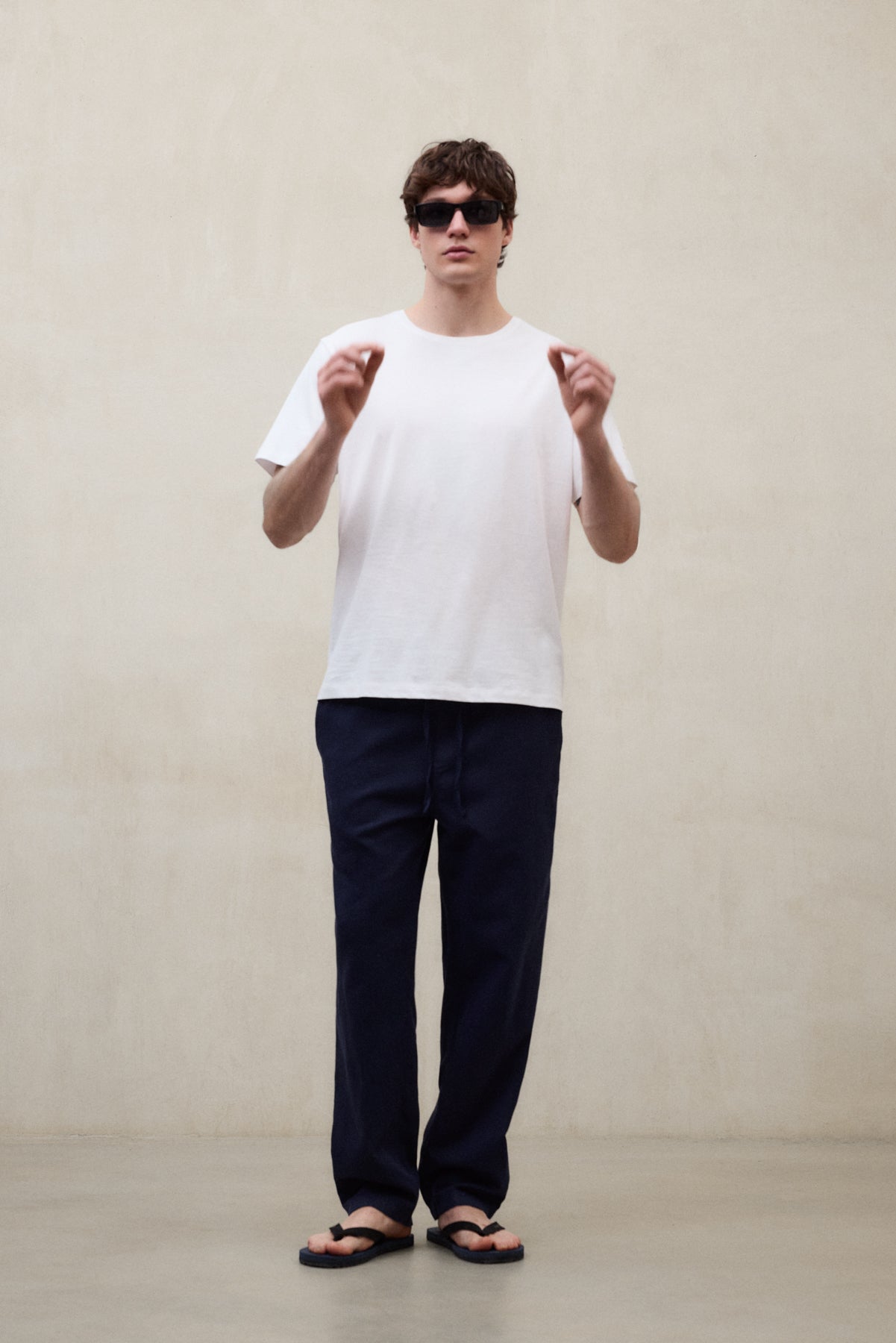 WHITE BILI T-SHIRT