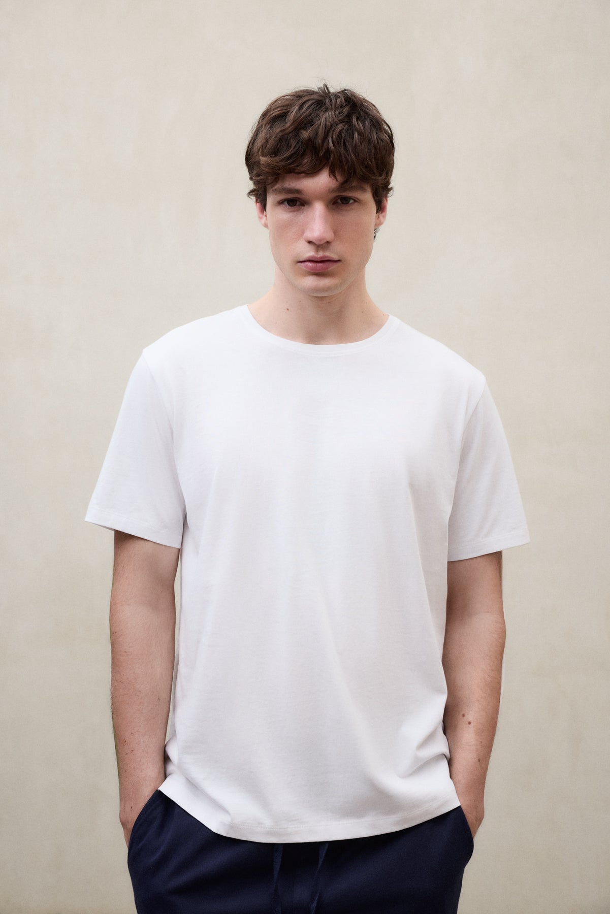 WHITE BILI T-SHIRT