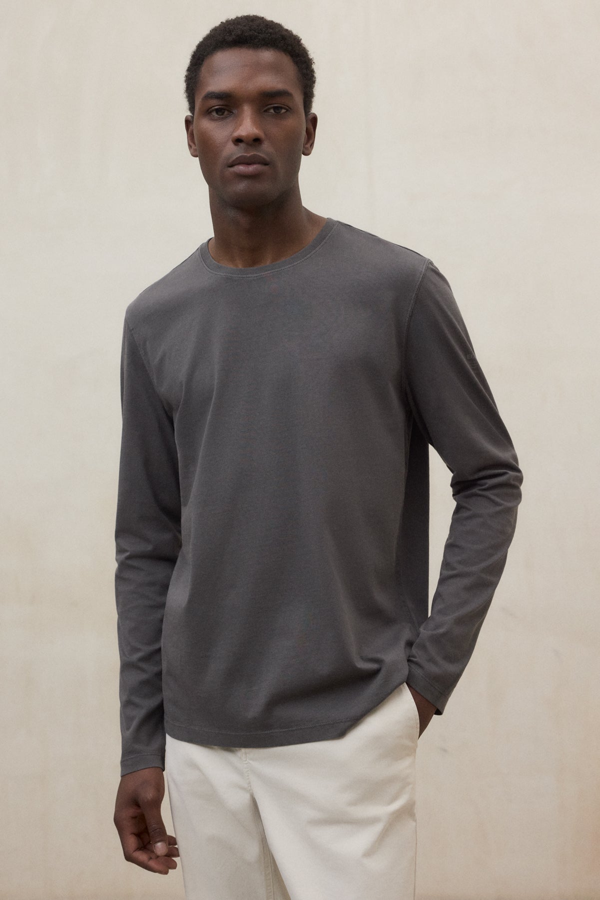 DARK GREY LONG-SLEEVED LAREDO T-SHIRT