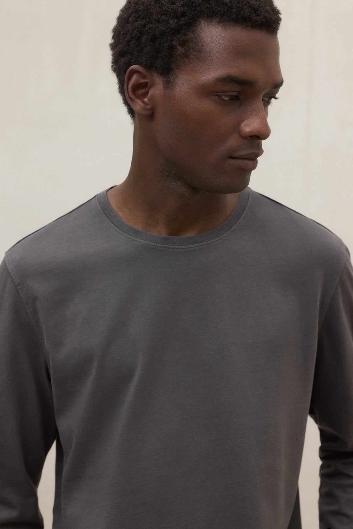 DARK GREY LONG-SLEEVED LAREDO T-SHIRT