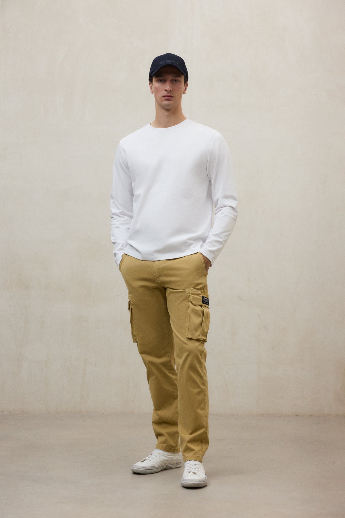 WHITE LONG-SLEEVED MAMPI T-SHIRT