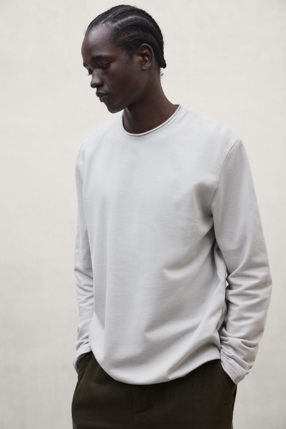 CAMISETA MANGA LARGA MON GRIS CLARO