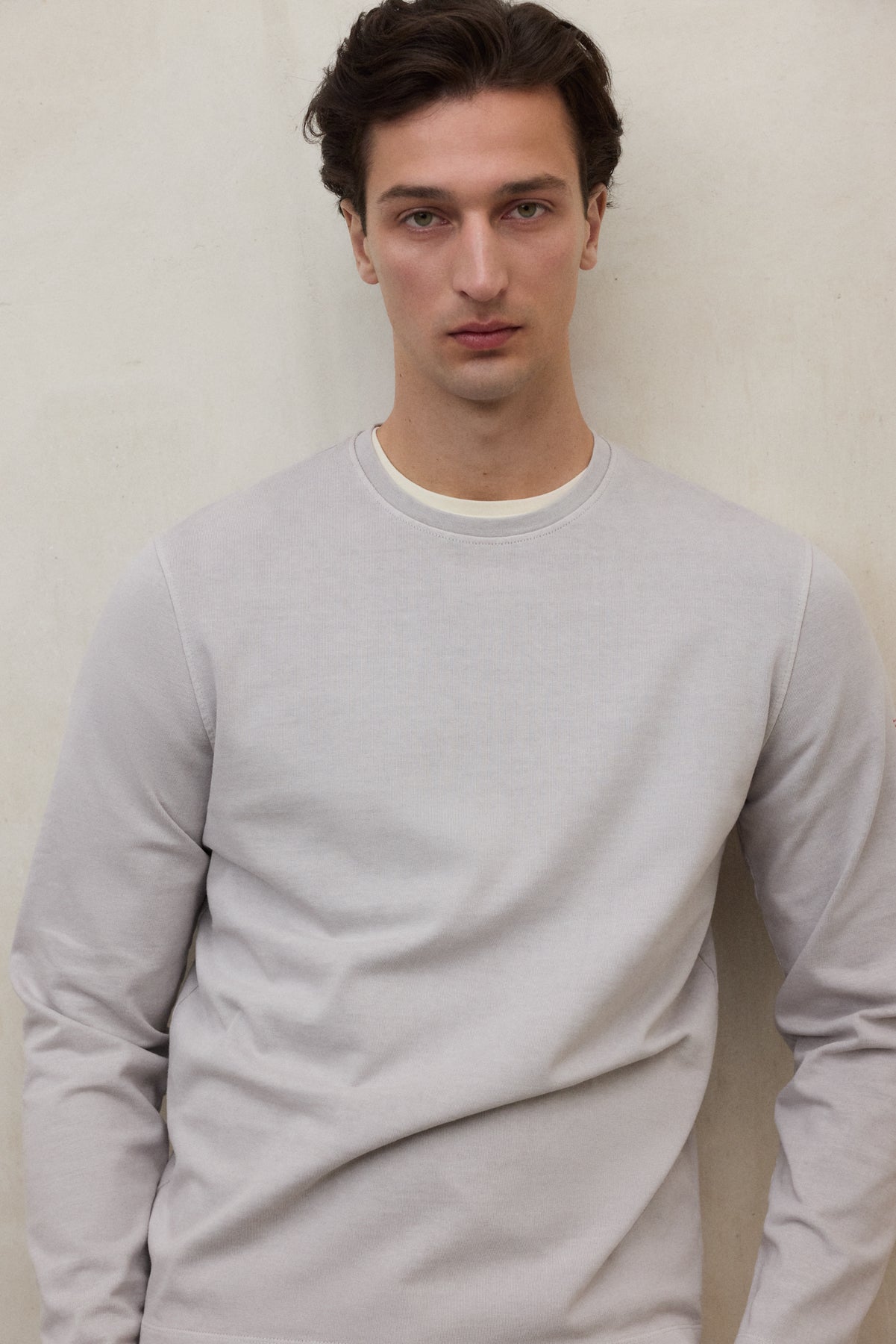 MAGLIETTA A MANICHE LUNGHE SUSTANO GRIGIO CHIARO