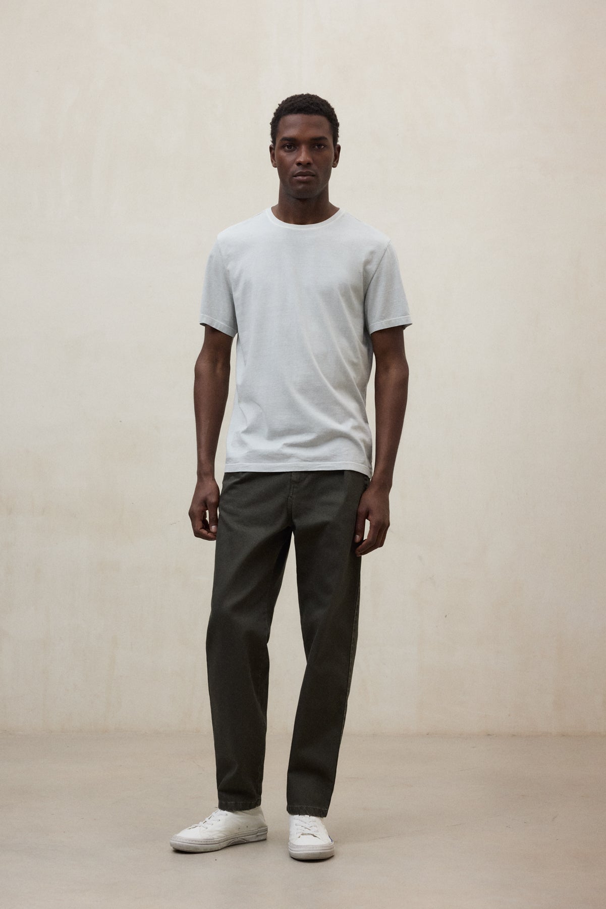 LIGHT GREY VENT T-SHIRT
