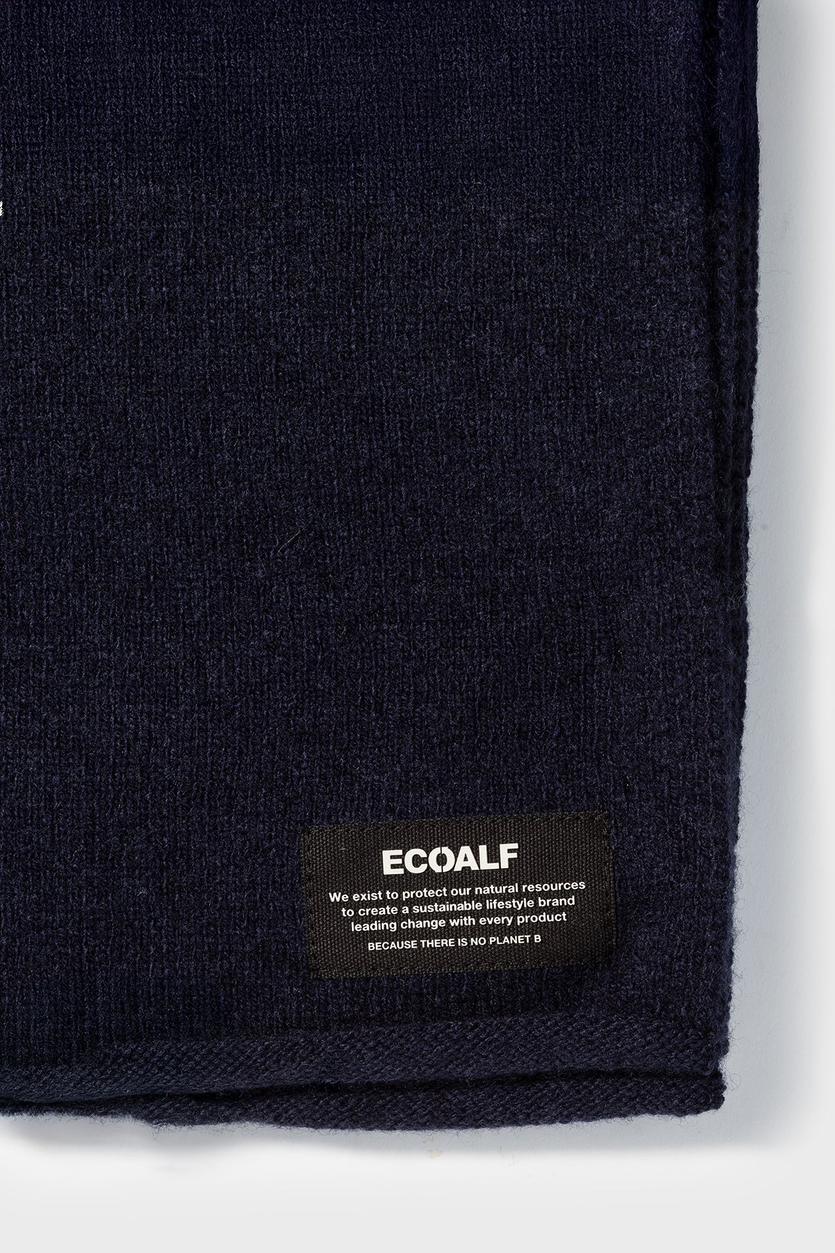 NAVY BLUE WOOL SCARF