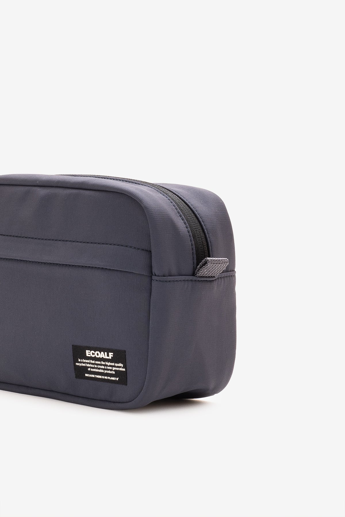 DARK GREY CAMO TOILETRY BAG