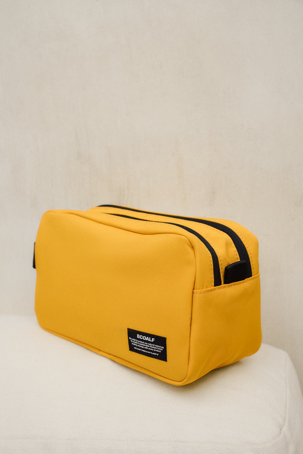 NECESER DEPORTIVO AMARILLO UNISEX
