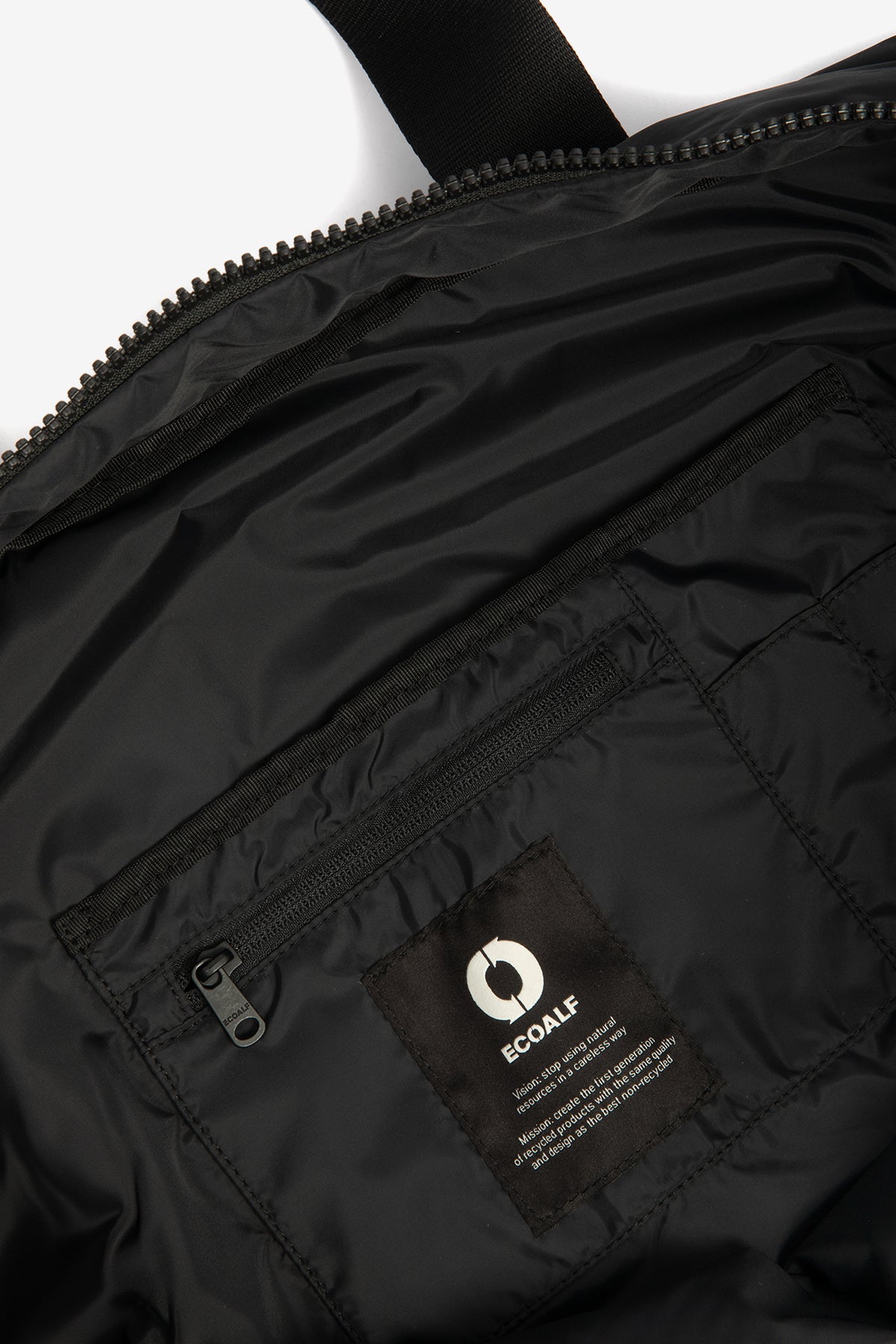 NAVY BLUE TRAVEL BAG