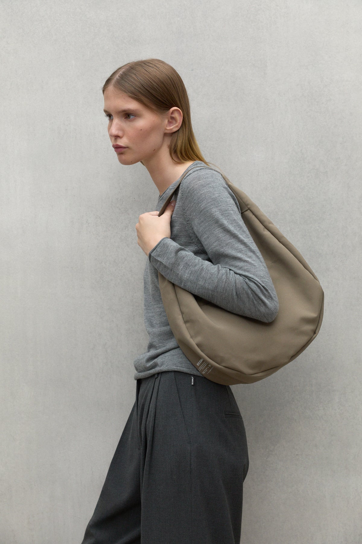 BOLSO BONDED SLING VERDE