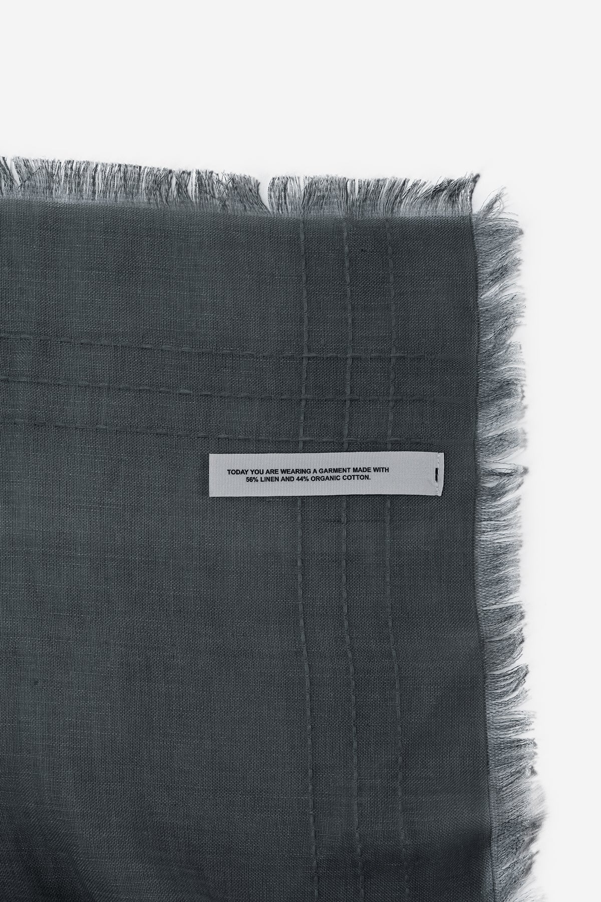 PAÑUELO FITZROY GRIS OSCURO DE MUJER