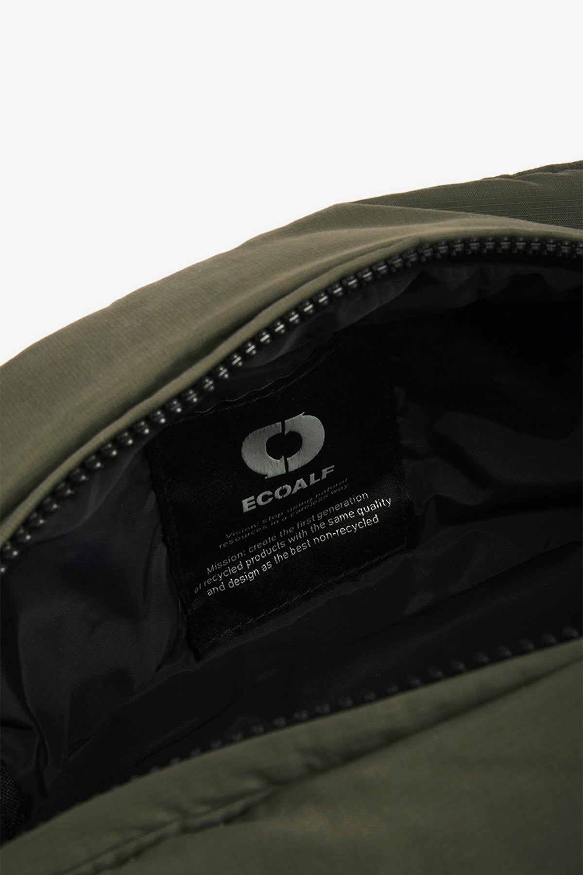 DARK GREEN FLOCK TOILETRY BAG