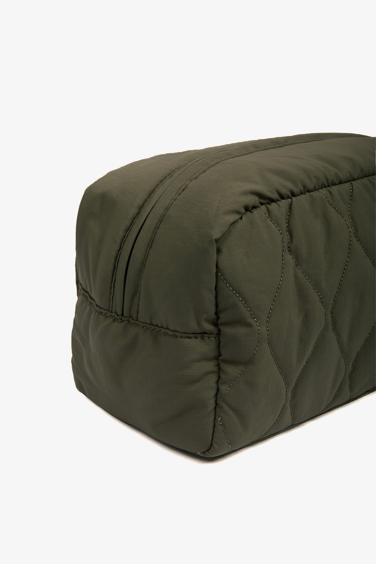 DARK GREEN FLOCK TOILETRY BAG
