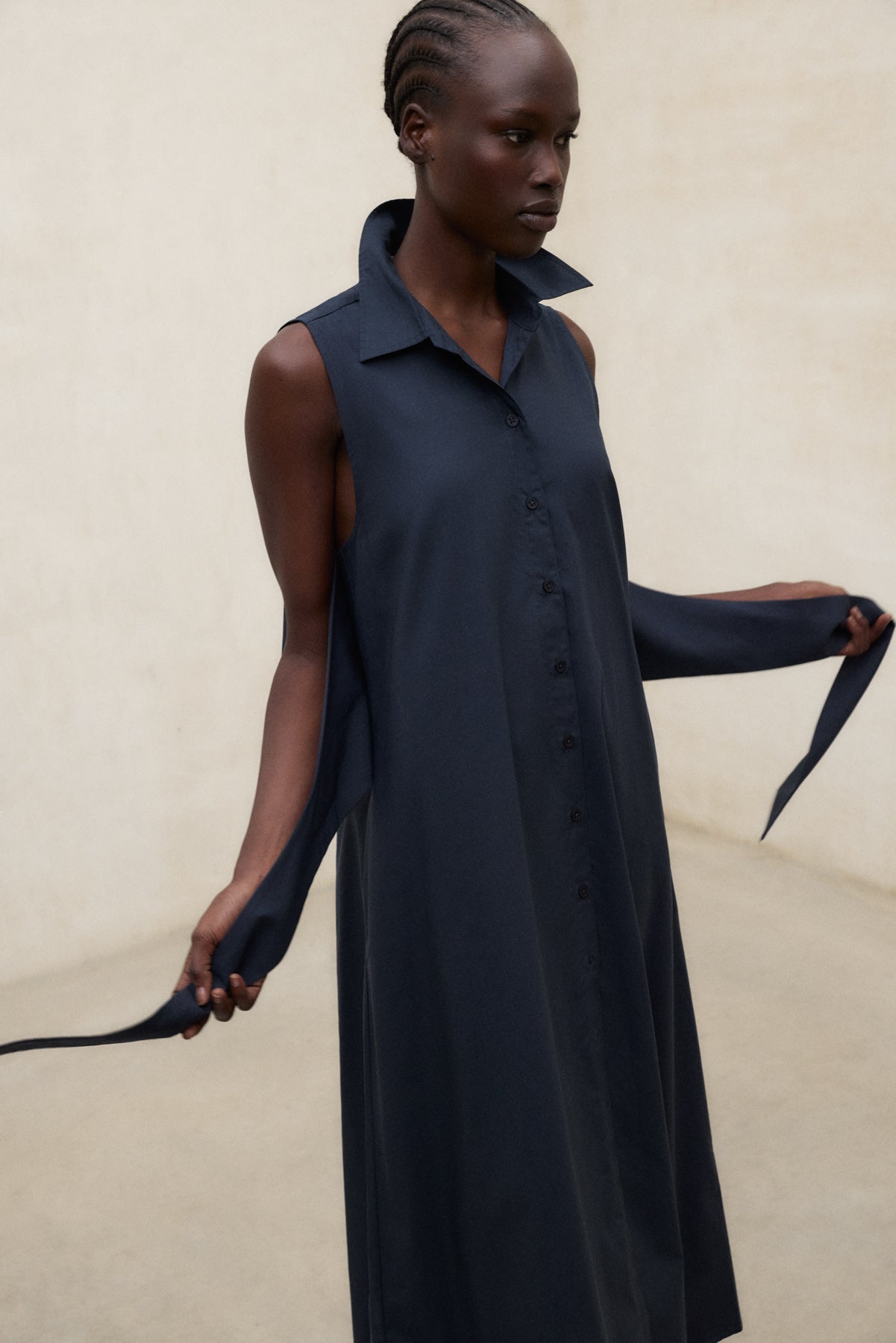 KLEID CHIARA MARINEBLAU