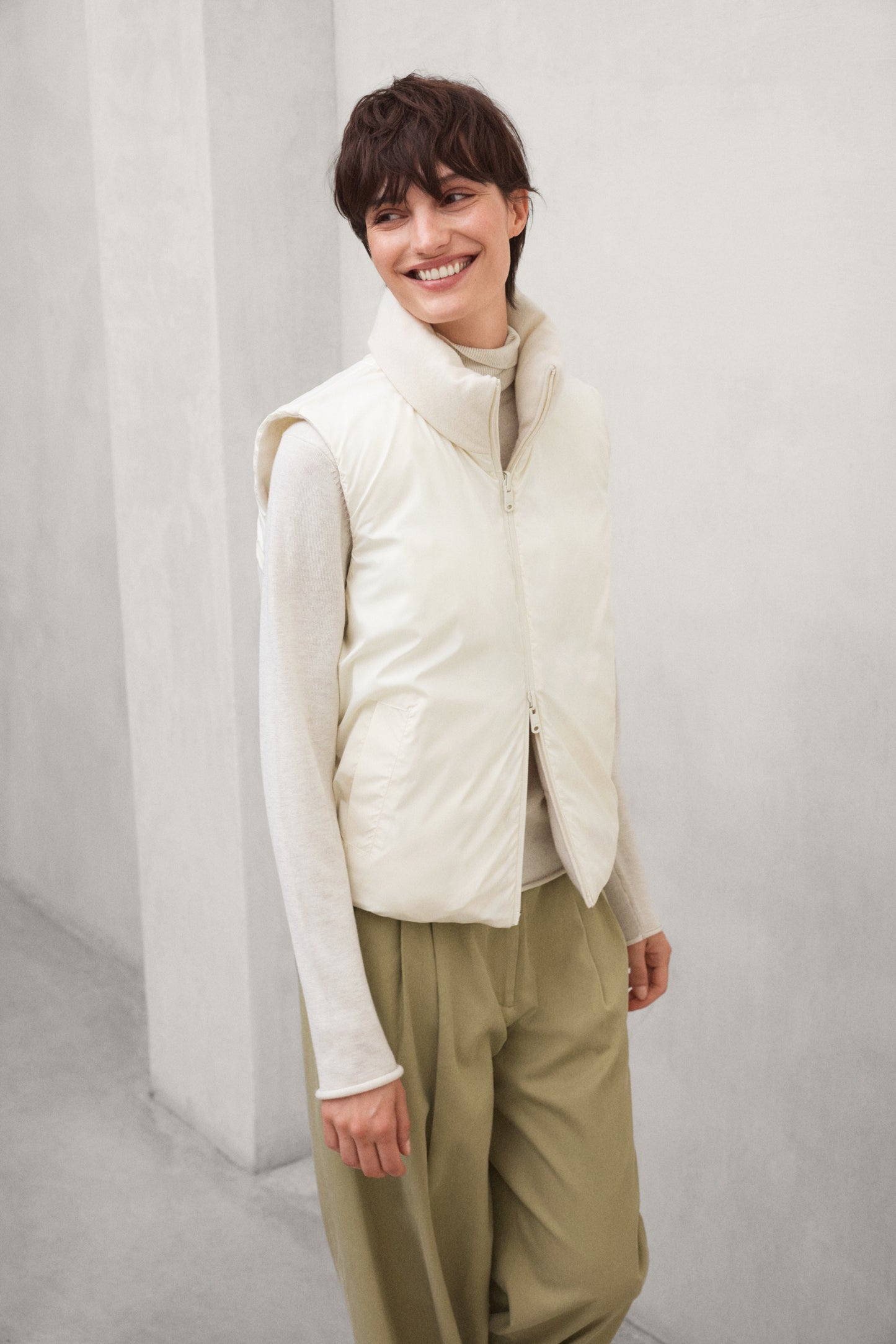 CHALECO HÍBRIDO REVERSIBLE SINTRE BLANCO