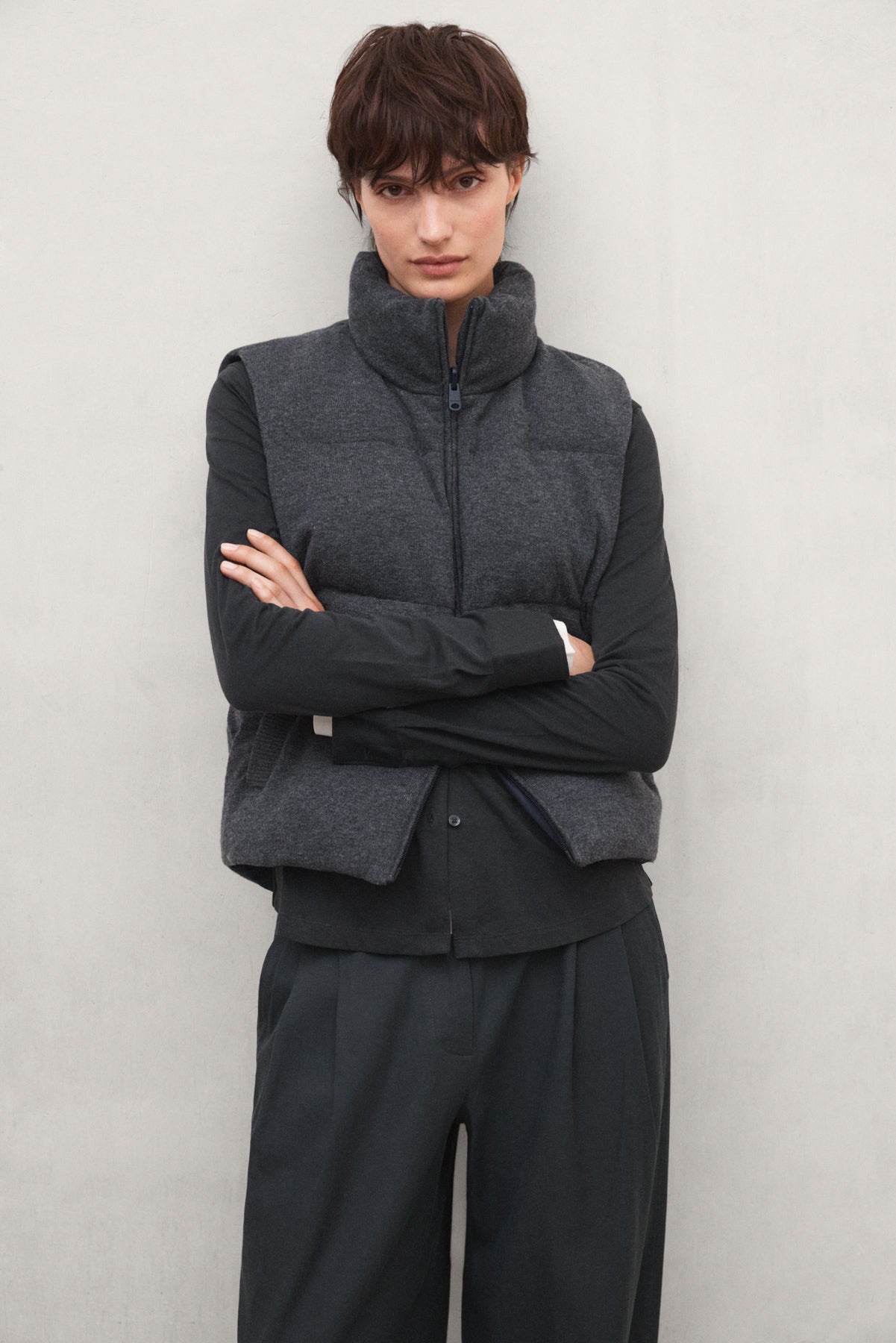 CHALECO HÍBRIDO REVERSIBLE SINTRE GRIS OSCURO
