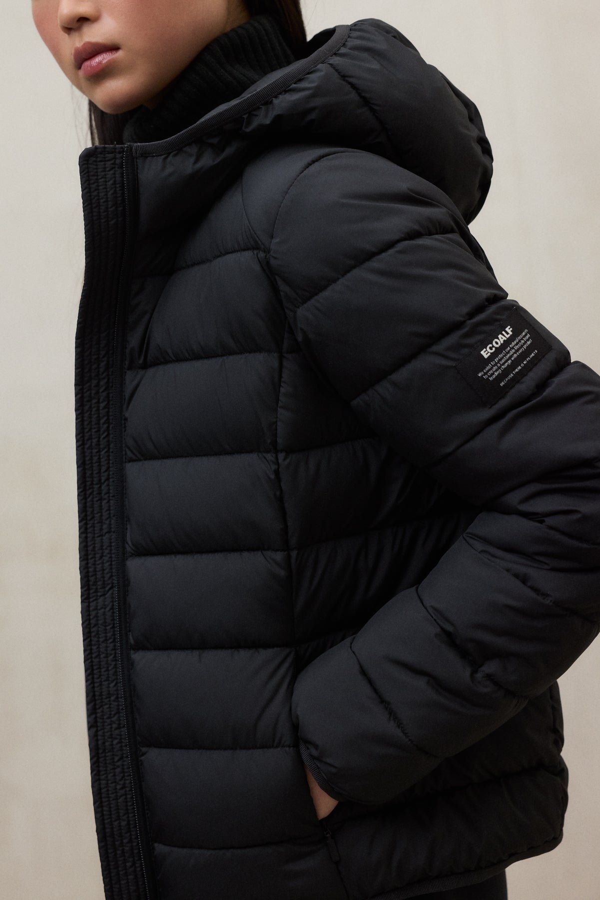 BLACK ASPENALF JACKET