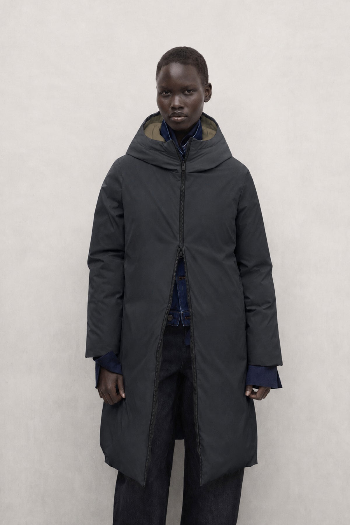 ABRIGO BARU REVERSIBLE GRIS OSCURO