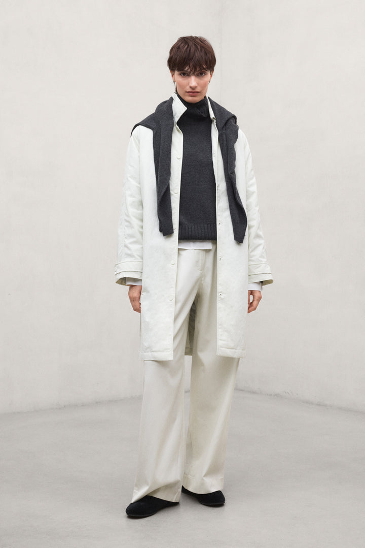 WHITE CALOA JACKET