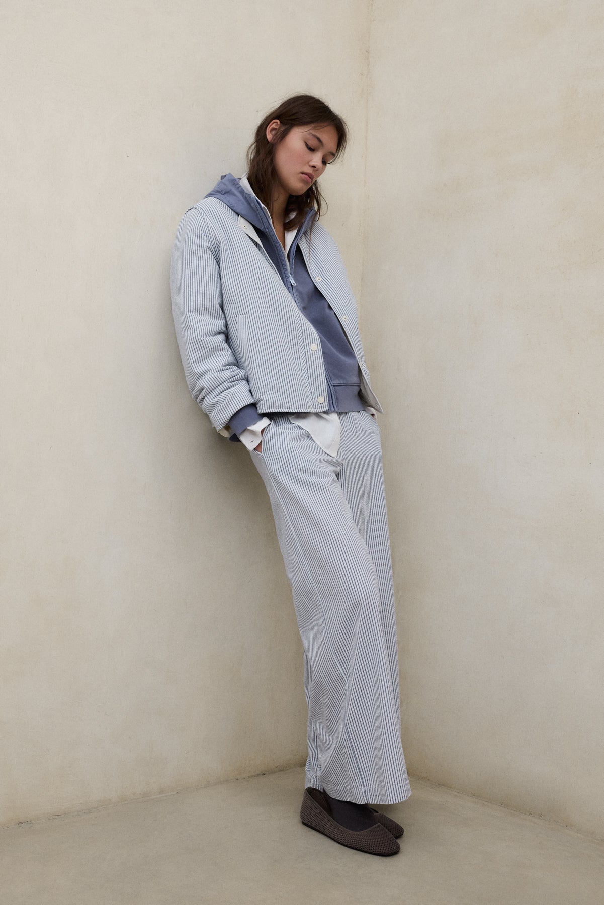 CHAQUETA REVERSIBLE GABI AZUL Y BLANCO