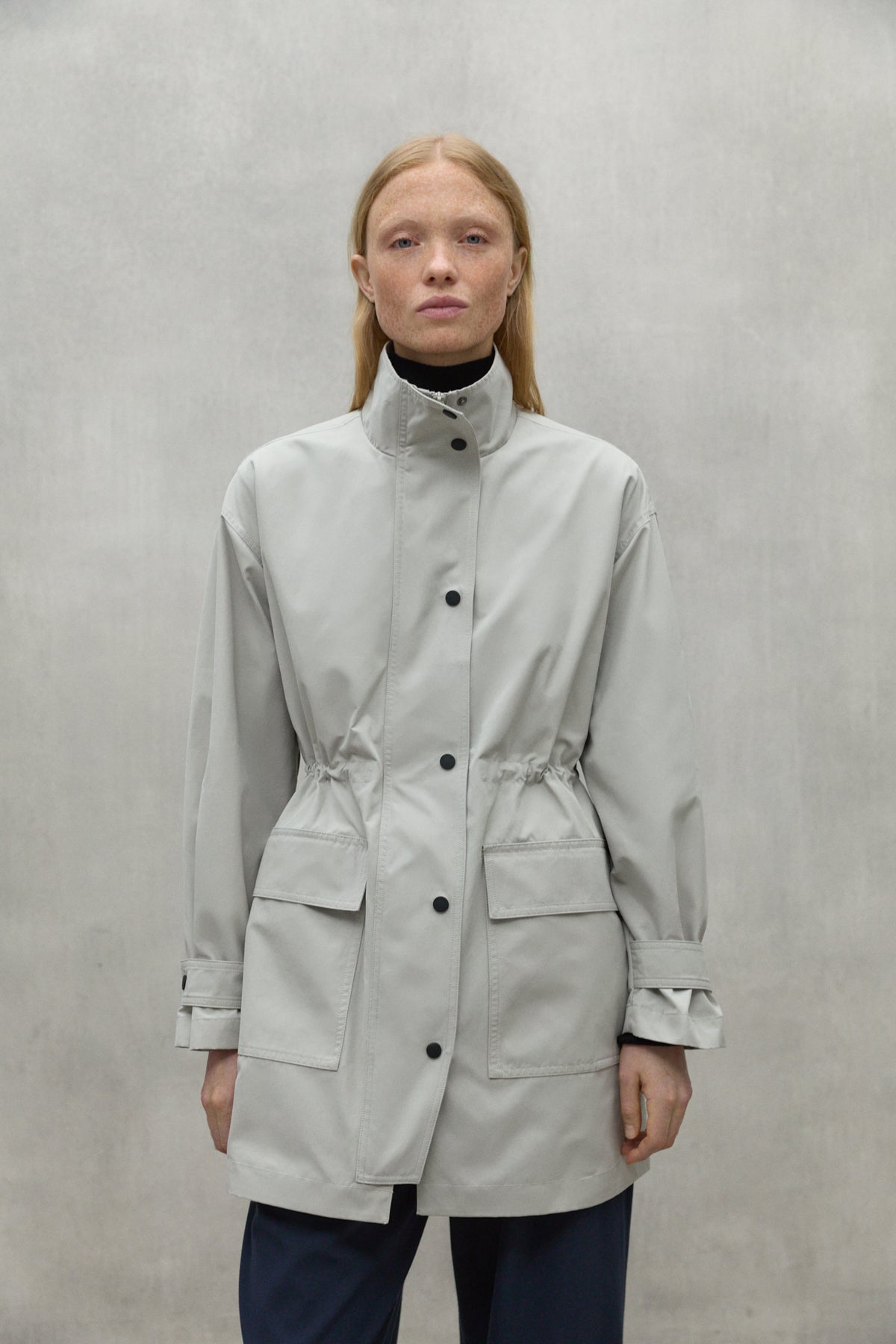 CHAQUETA HOKAI BLANCA