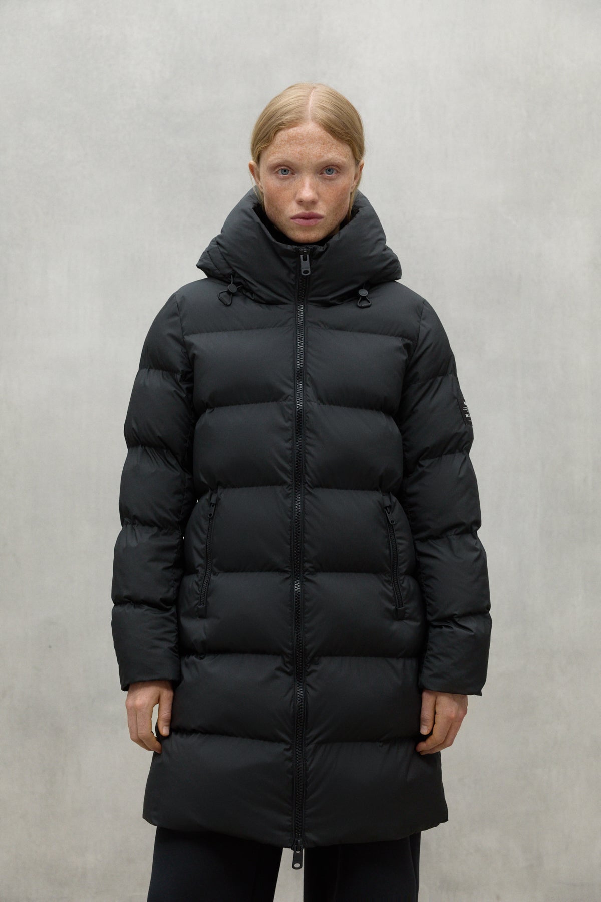 BLACK MANLIE COAT 