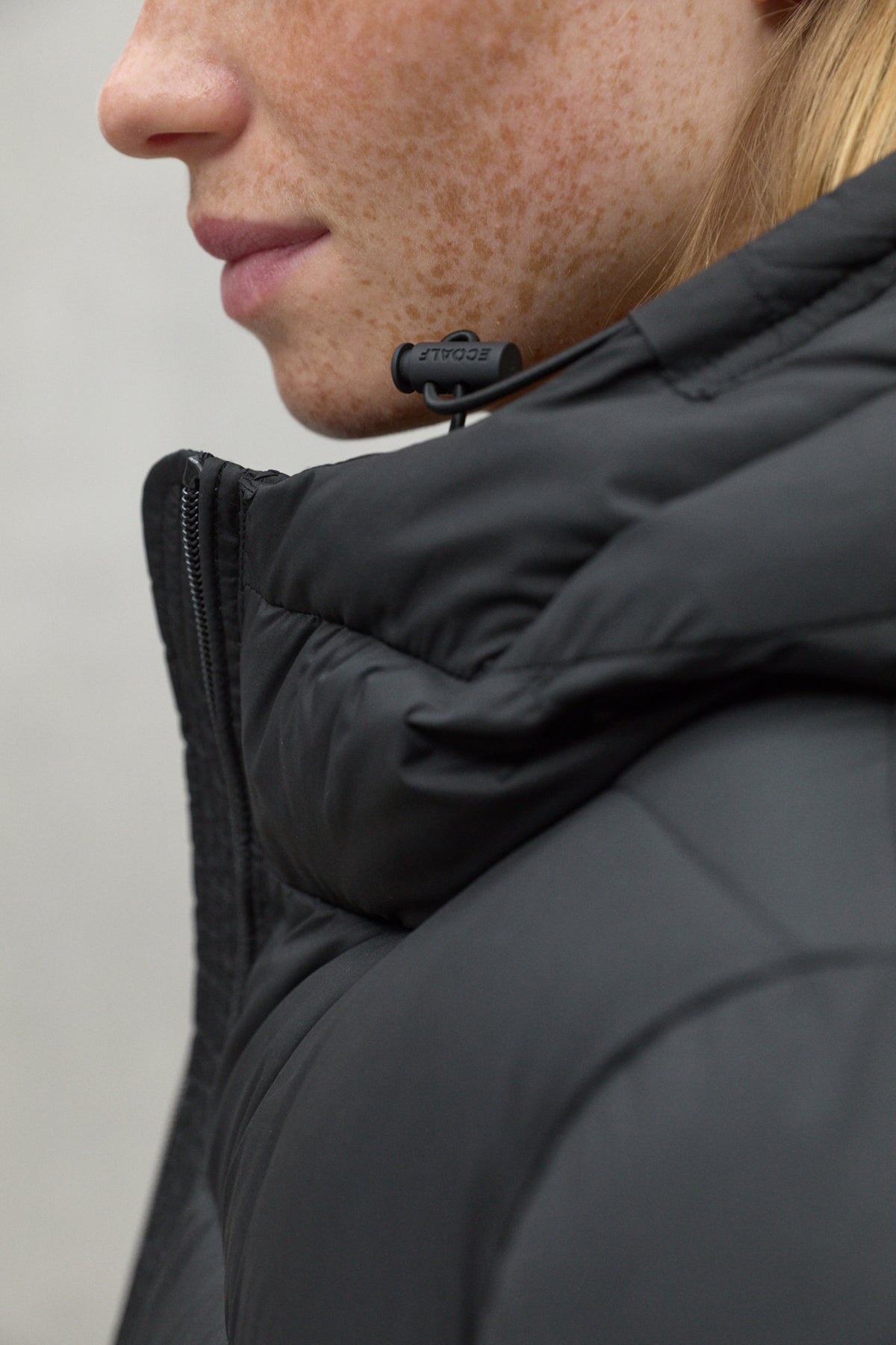 MANTEL MARANGU SCHWARZ