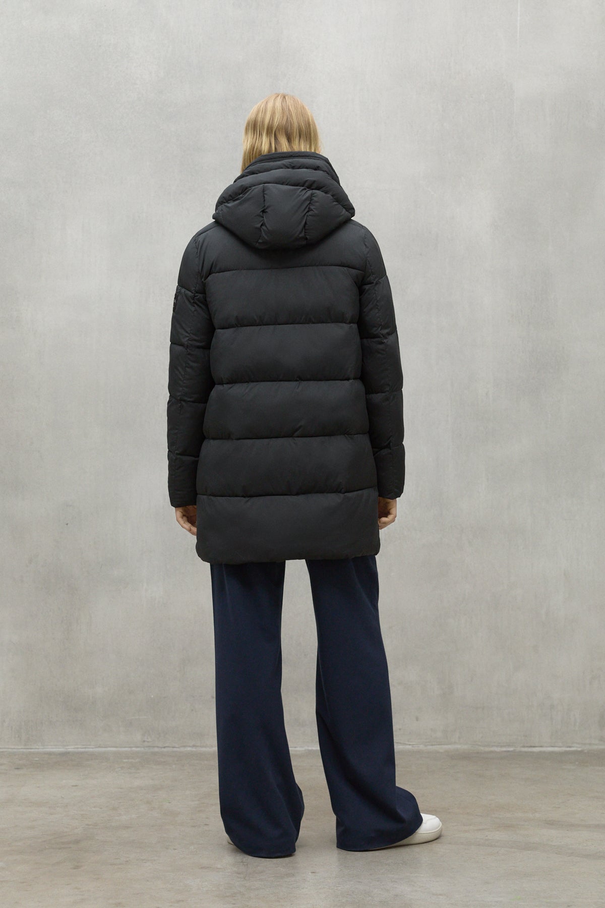 MANTEL MARANGU SCHWARZ