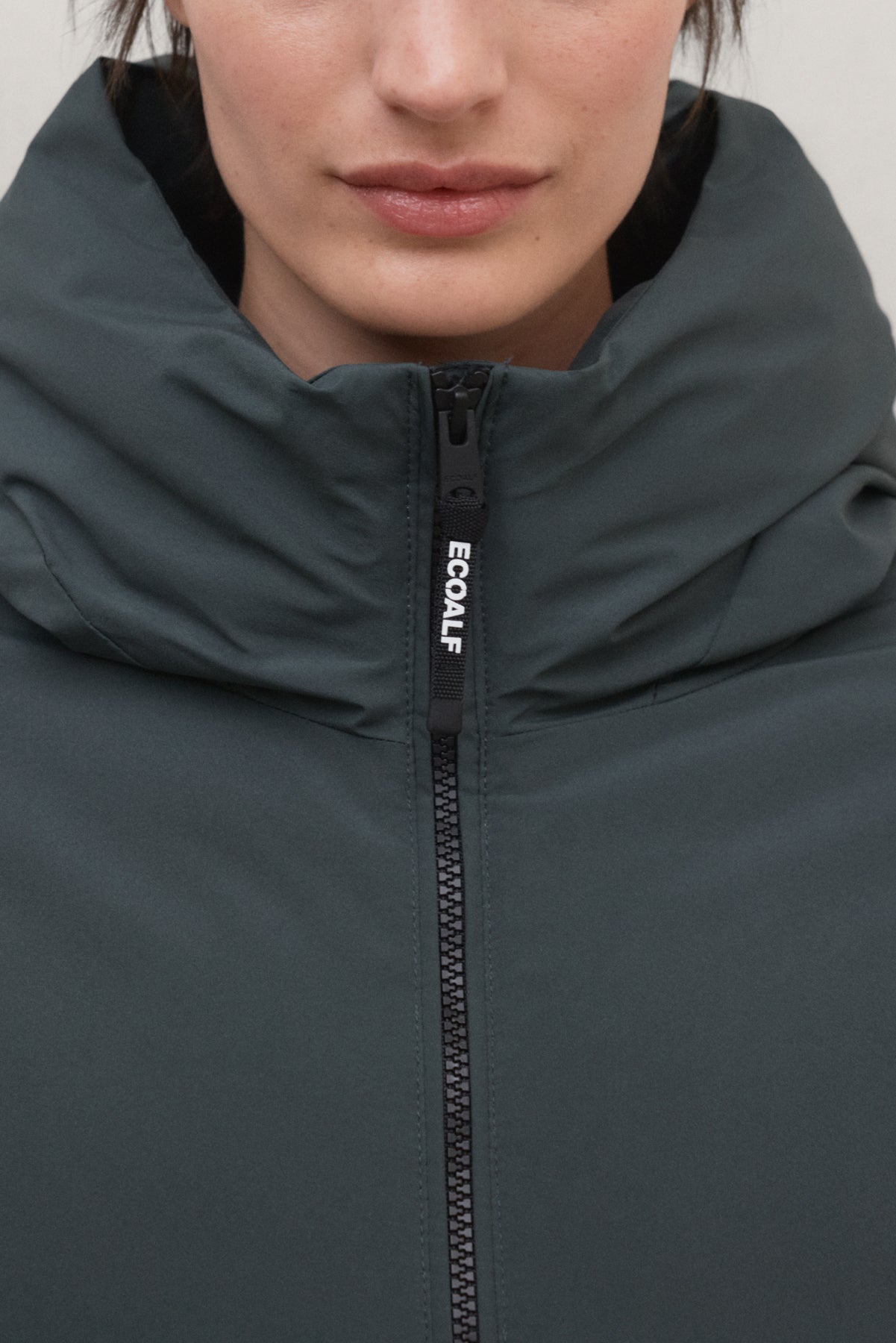 MANTEL MATI KHAKI