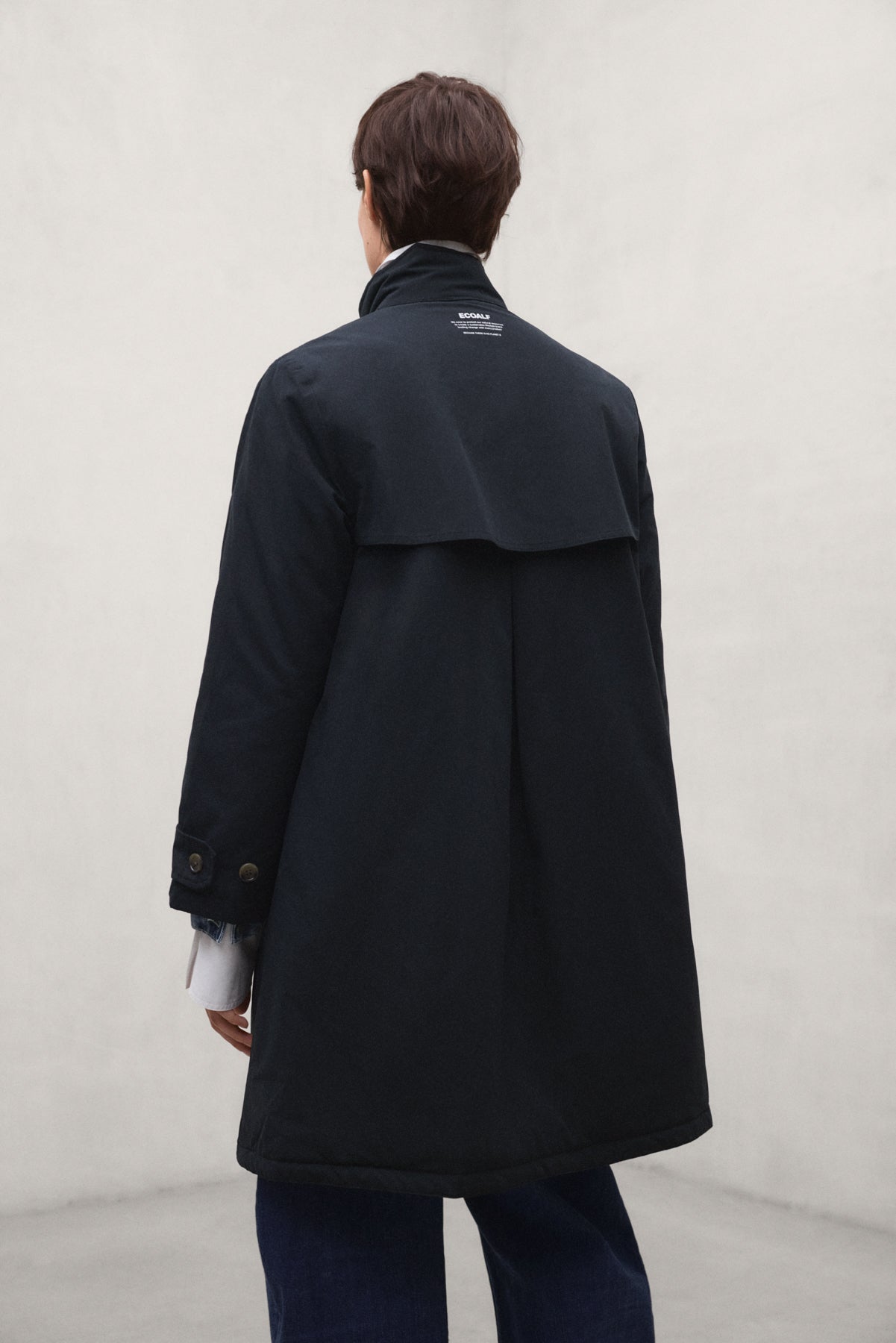 LANGER NEBU BLAUE JACKE
