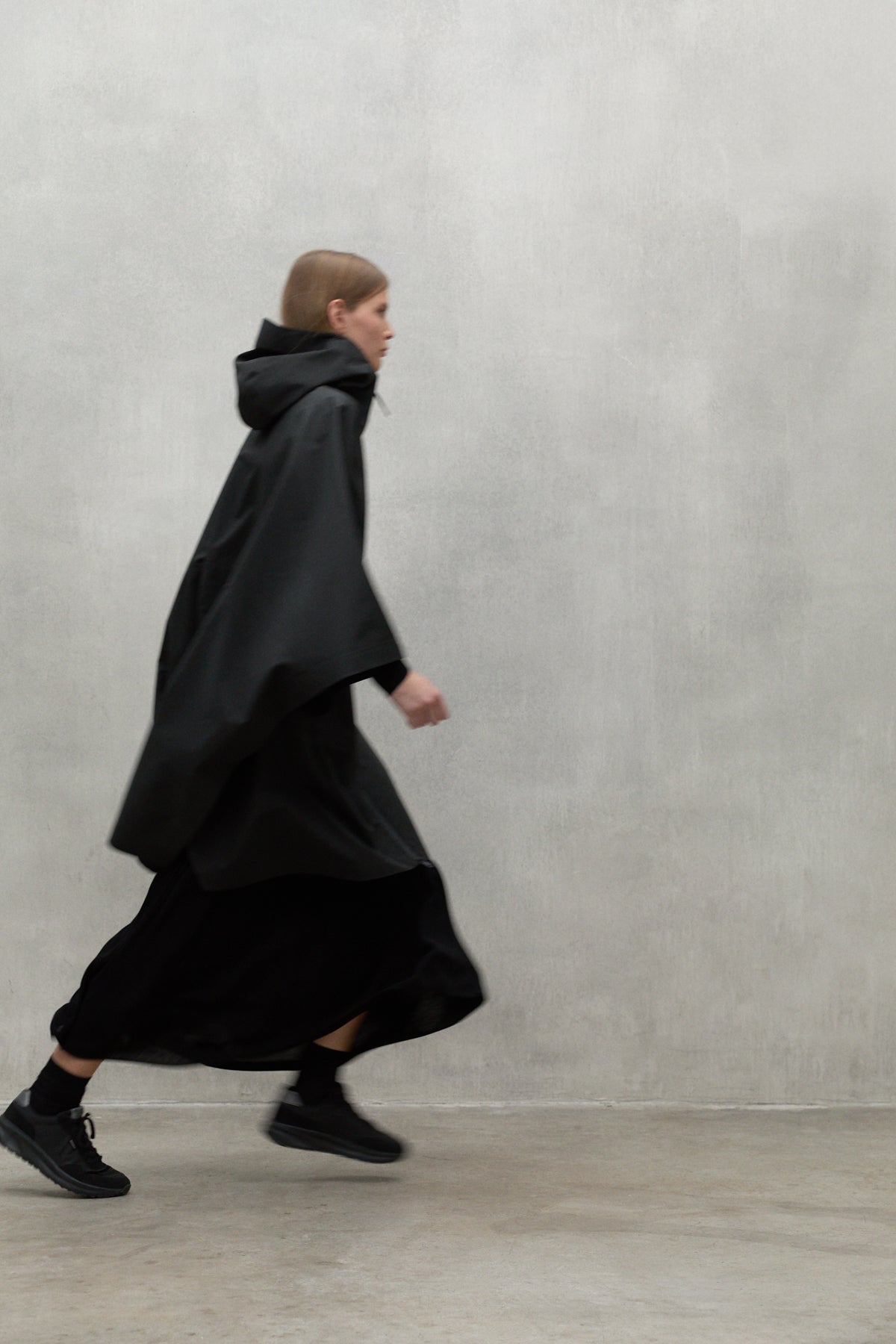 CAPE UNISEXE NOIRE NIWA