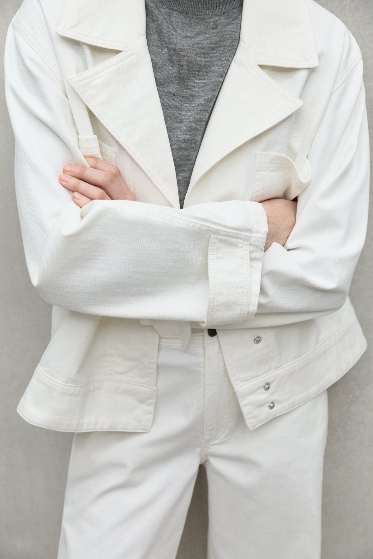 WHITE SOIRA JACKET