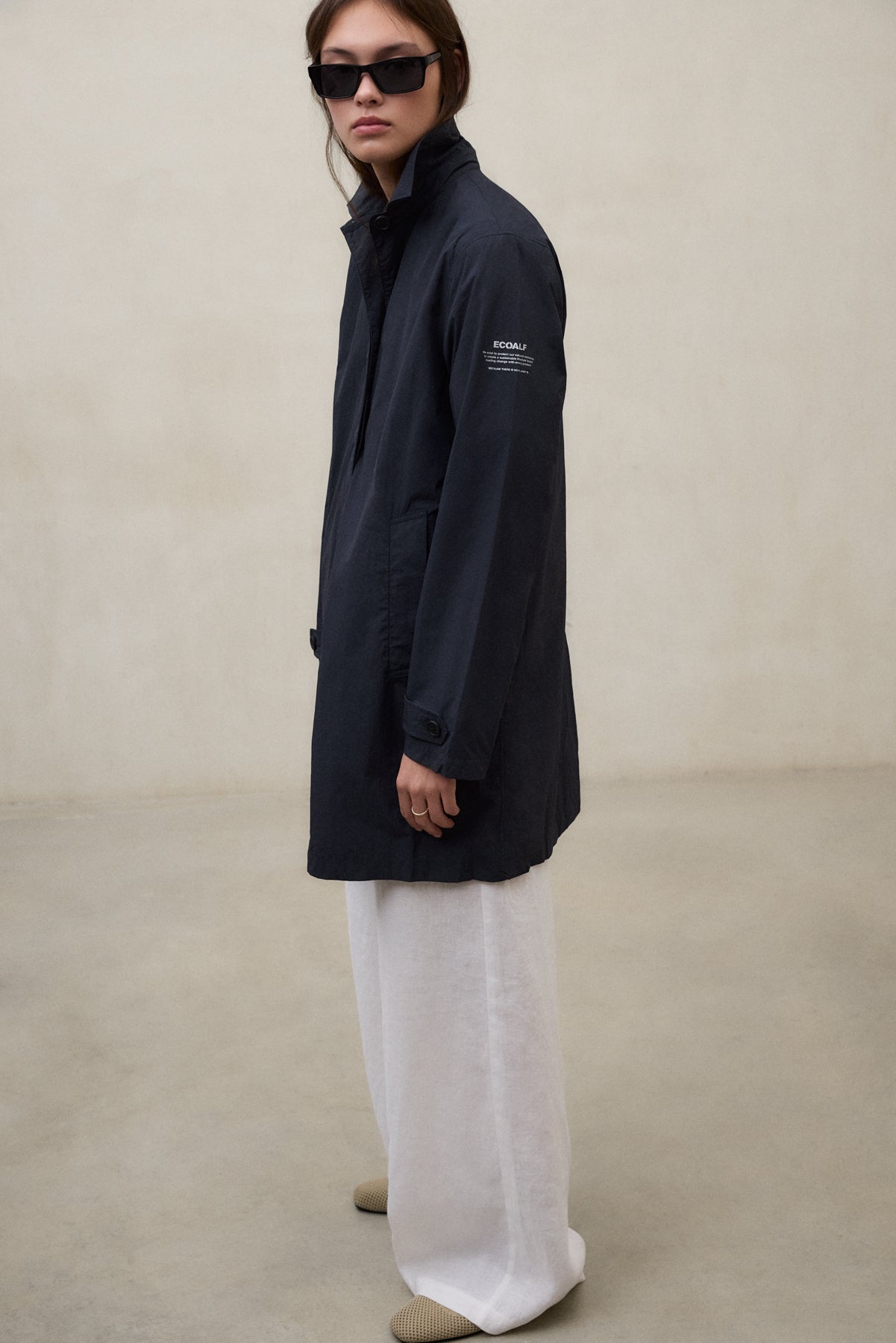 VERNE PACKABLE TRENCH COAT – NAVY BLUE