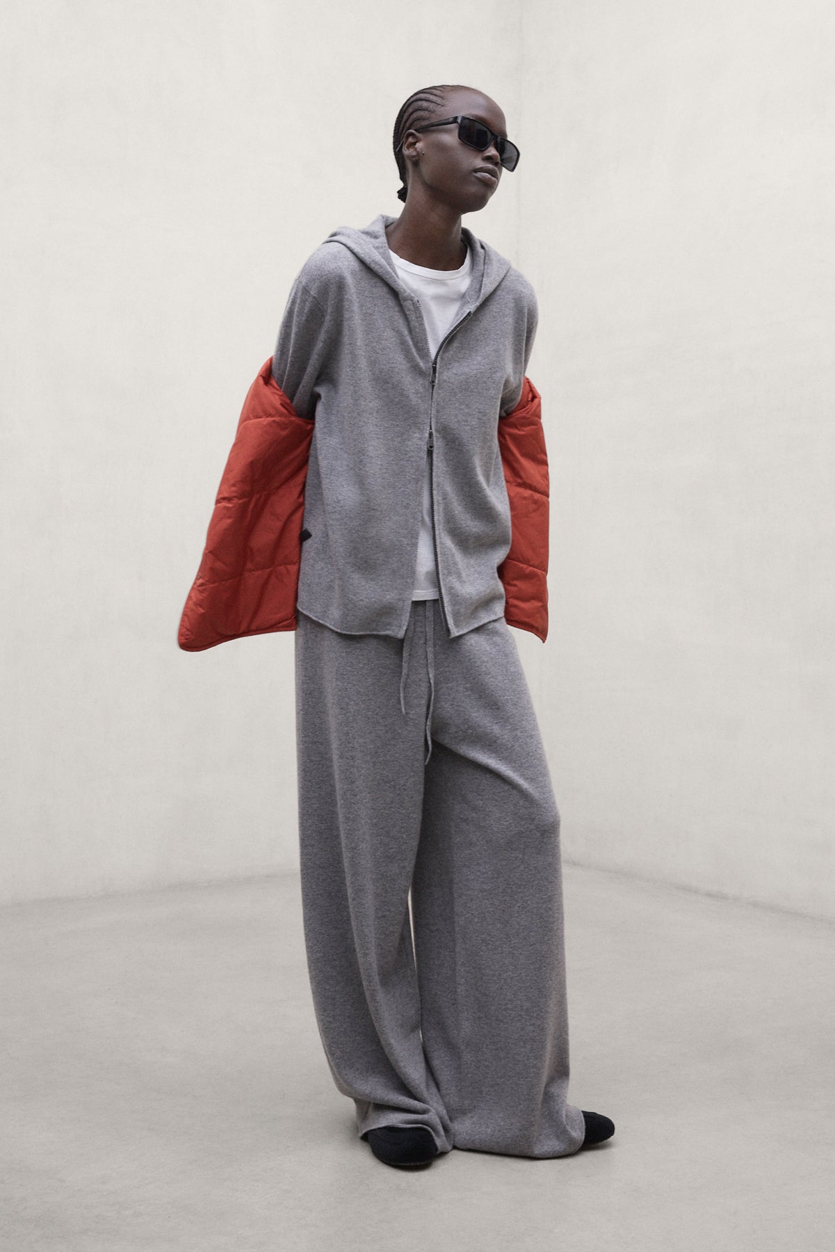 JERSEY ABRIL GRIS
