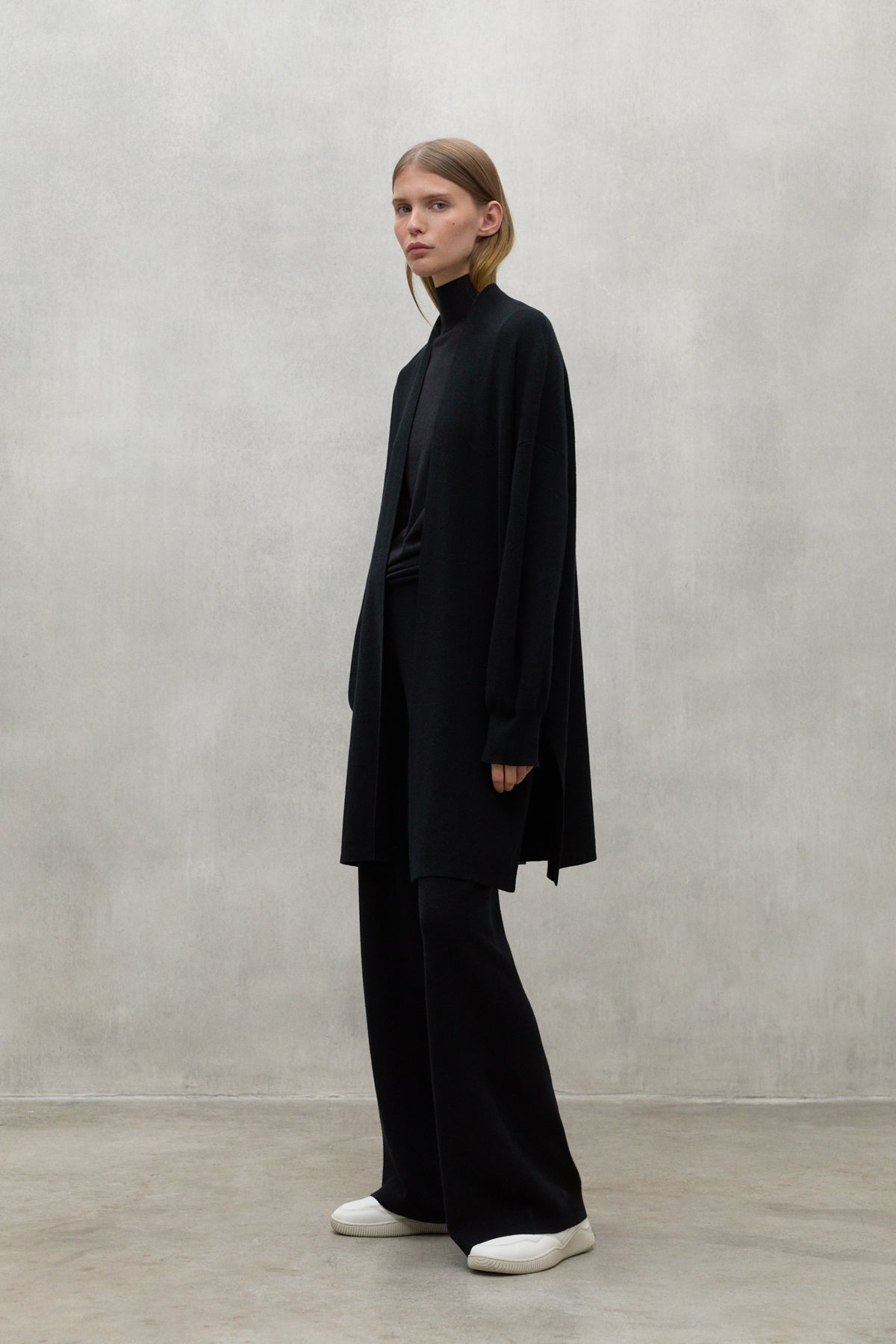 PULLOVER ARECA SCHWARZ