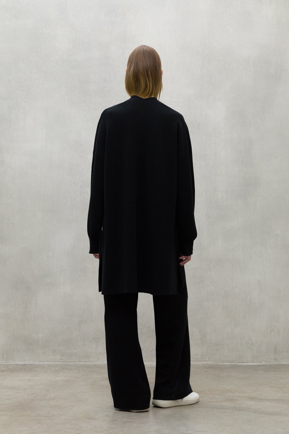 PULLOVER ARECA SCHWARZ