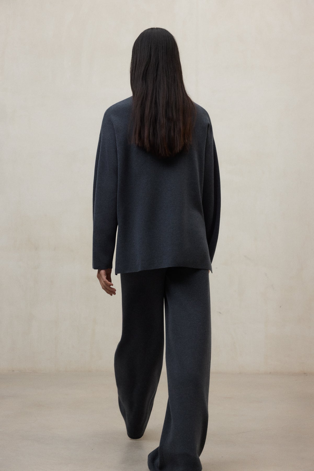 BLUE BEGONIA SWEATER